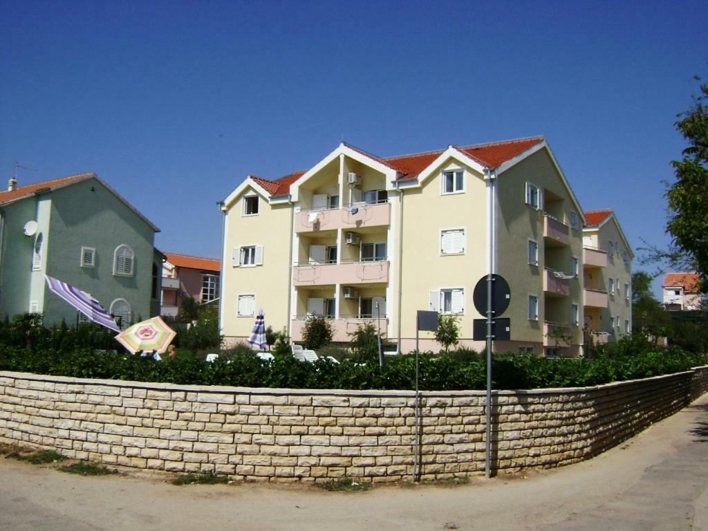 Dalmacia apartments Srima Exterior foto